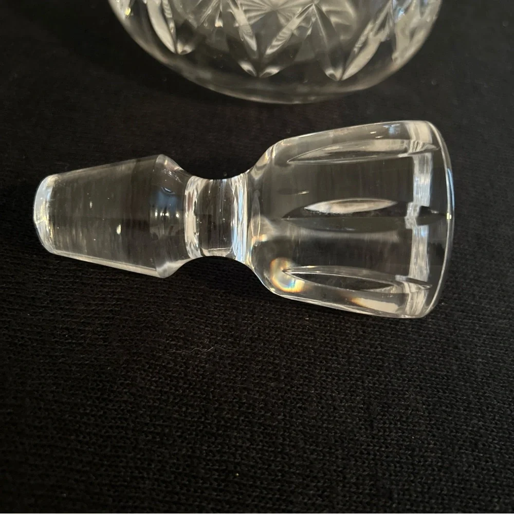 Elegant Atlantis 24% Lead Crystal Whiskey Decanter with Stopper